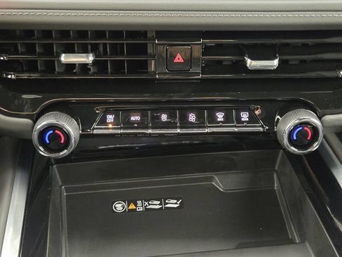 New 2026 Chevrolet Suburban LT w/ Comfort Package RWD image 19