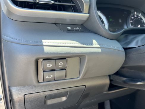 Certified 2024 Toyota Highlander LE image 13