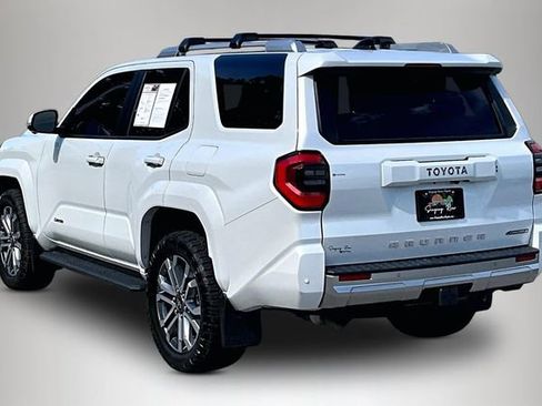 Used 2025 Toyota 4Runner Limited AWD/4WD image 4