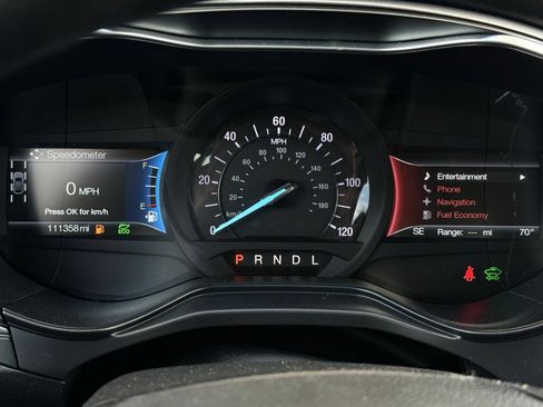 Used 2019 Ford Fusion SE FWD image 26