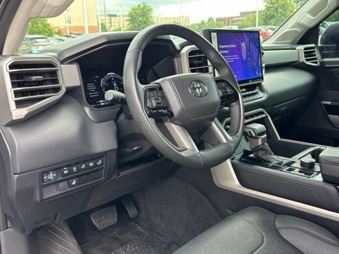 Used 2024 Toyota Tundra Limited AWD/4WD image 19