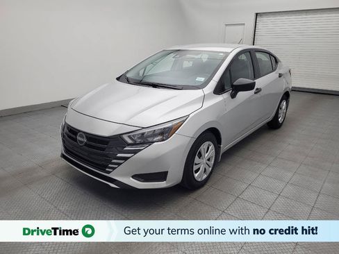 Used 2025 Nissan Versa S w/ Trunk Package FWD image 1