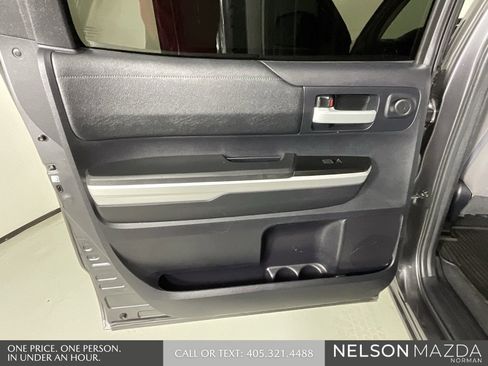 Used 2016 Toyota Tundra SR5 image 18