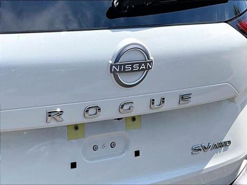 Certified 2023 Nissan Rogue SV AWD/4WD image 27