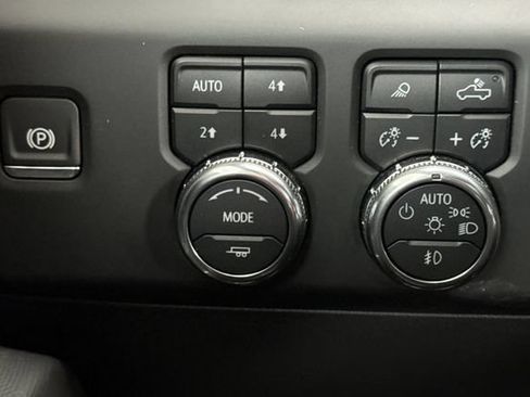 Used 2024 GMC Sierra 1500 AT4X AWD/4WD image 44