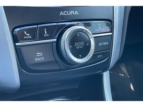 Used 2018 Acura TLX image 29