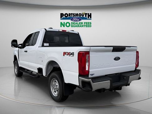 New 2026 Ford F250 XL w/ FX4 Off-Road Package AWD/4WD image 17