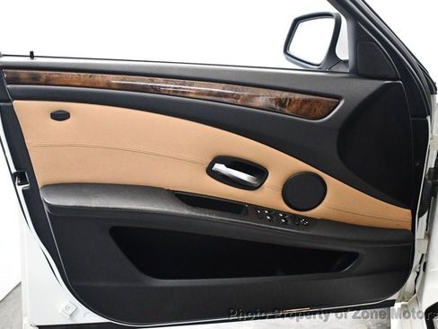 Used 2010 BMW 535i xDrive Sedan w/ M Sport Pkg image 8