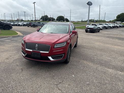 Used 2020 Lincoln Nautilus Reserve w/ Equipment Group 201A FWD image 5