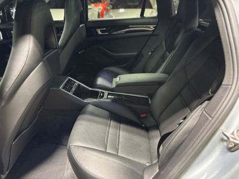 Used 2017 Porsche Macan Turbo image 21