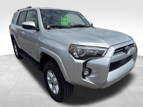 Used 2024 Toyota 4Runner SR5 AWD/4WD image 7