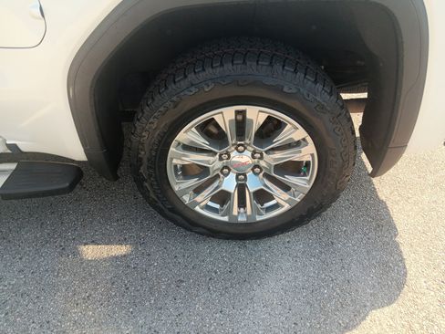 Used 2022 GMC Sierra 1500 Denali AWD/4WD image 4
