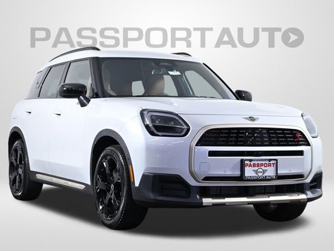 Certified 2025 MINI Cooper Countryman S image 3