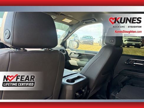 Used 2025 Chevrolet Tahoe Z71 AWD/4WD image 39
