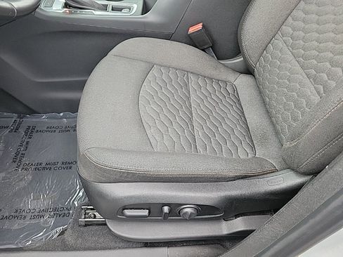 Used 2019 Chevrolet Equinox LT image 10