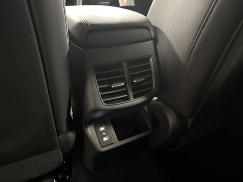 Certified 2025 Kia Seltos S AWD/4WD image 28