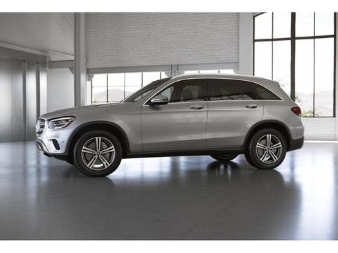 Certified 2022 Mercedes-Benz GLC 300 4MATIC image 37