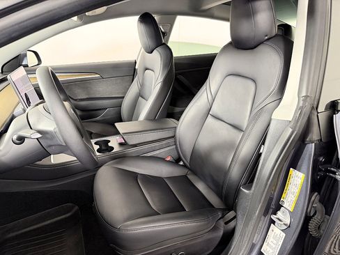 Used 2022 Tesla Model 3 Performance image 18