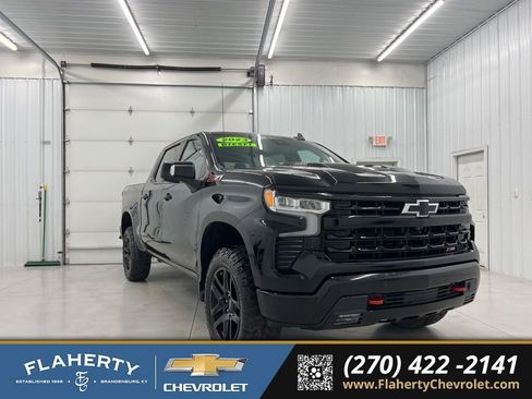 Used 2023 Chevrolet Silverado 1500 LT Trail Boss w/ Convenience Package II image 1