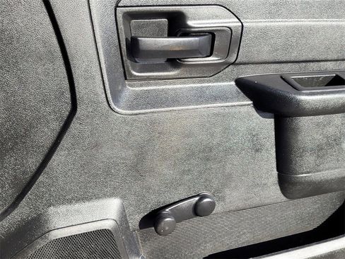 Used 2018 RAM 3500 Tradesman w/ Chrome Appearance Group image 27