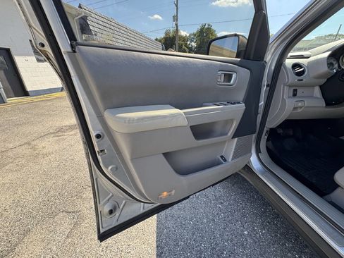 Used 2010 Honda Pilot LX image 38