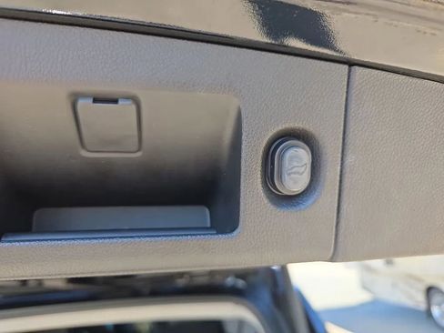 Used 2020 GMC Yukon XL Denali w/ Denali Premium Package image 65