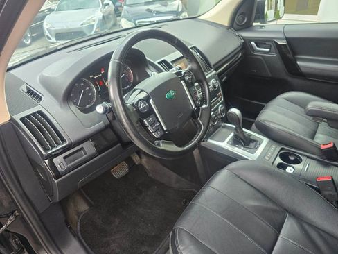 Used 2014 Land Rover LR2 HSE AWD/4WD image 9