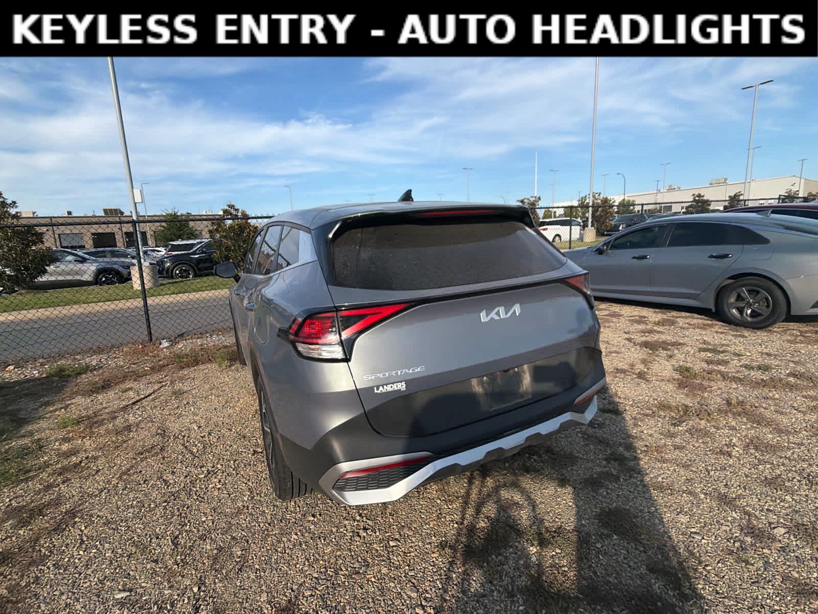 Used 2024 Kia Sportage EX FWD image 6