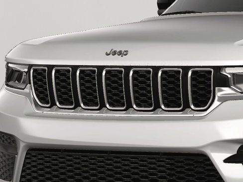 New 2025 Jeep Grand Cherokee Laredo X w/ Luxury Tech Group I AWD/4WD image 15