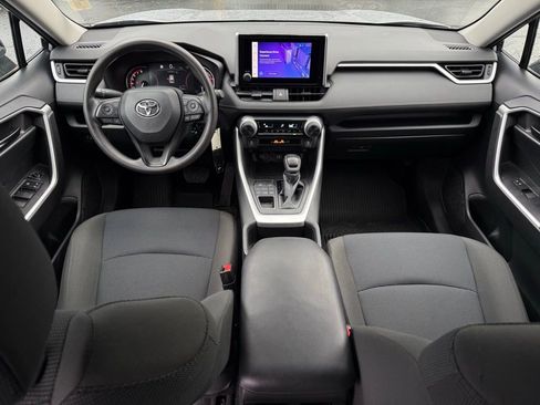 Used 2023 Toyota RAV4 LE image 19
