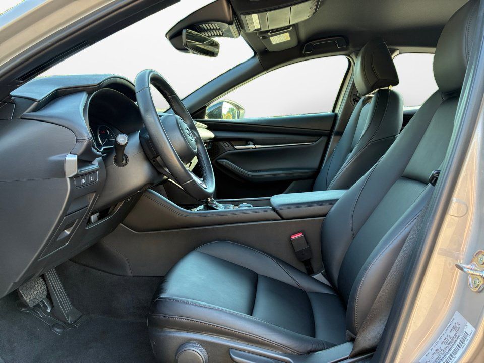 Used 2025 MAZDA MAZDA3 s Sport FWD image 9