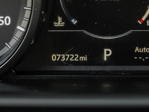 Used 2017 Land Rover Discovery HSE AWD/4WD image 23