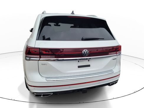 Used 2024 Volkswagen Atlas SEL Premium R-Line AWD/4WD image 6