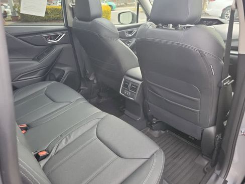 Used 2020 Subaru Forester Limited image 31