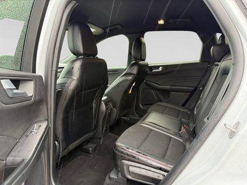 Used 2025 Ford Escape ST-Line Select AWD/4WD image 37