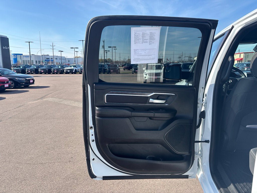 Used 2024 RAM 1500 Big Horn AWD/4WD image 23