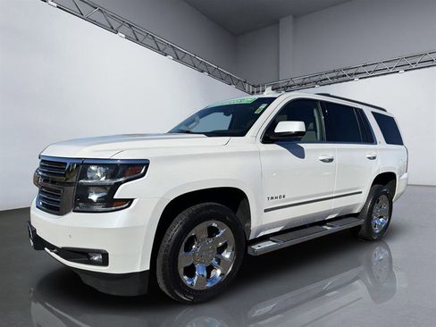 Used 2019 Chevrolet Tahoe LT w/ LT Signature Package image 7