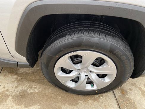 Used 2024 Toyota RAV4 LE image 31