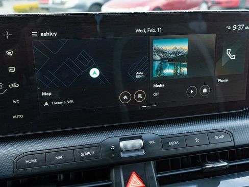 Used 2025 Kia K4 GT-Line w/ GT-Line Premium Package image 29