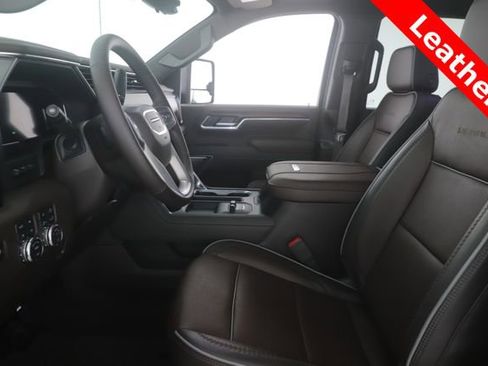 Used 2026 GMC Sierra 3500 Denali w/ Denali Reserve Package AWD/4WD image 15
