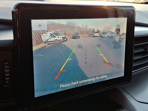 Certified 2022 Ford Explorer XLT w/ Class IV Trailer Tow Package image 18