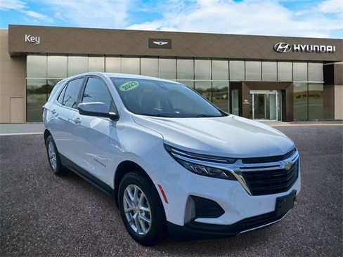 Used 2023 Chevrolet Equinox LT w/ LPO, Floor Liner Package image 3