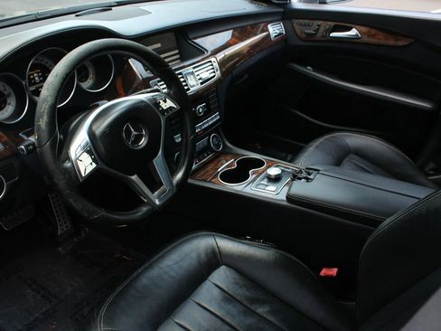 Used 2013 Mercedes-Benz CLS 550 w/ Premium I Pkg image 13