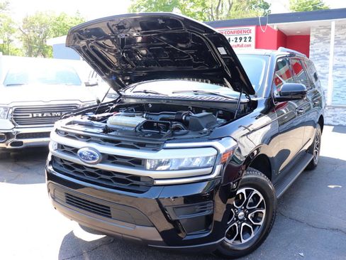 Used 2024 Ford Expedition XLT AWD/4WD image 57