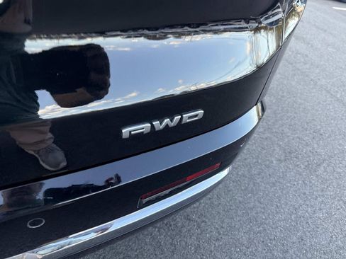 Used 2021 GMC Acadia Denali w/ Denali Ultimate Package image 6