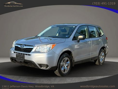 Used 2015 Subaru Forester 2.5i AWD/4WD image 8