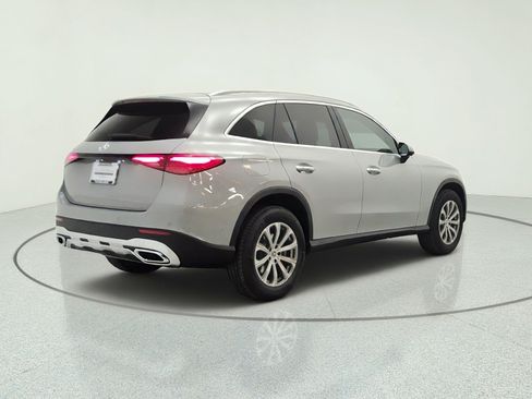 New 2027 Mercedes-Benz GLC 300 image 5