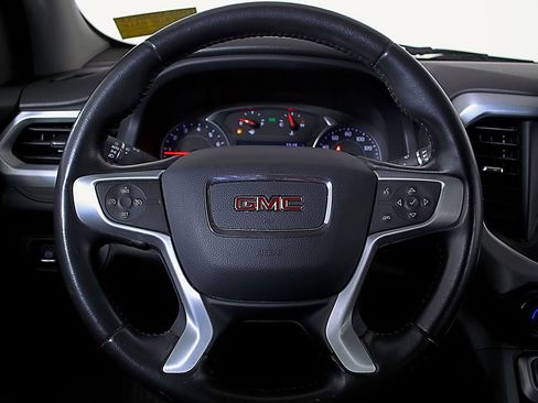 Used 2020 GMC Acadia SLT image 25