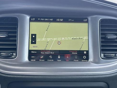 Used 2023 Dodge Charger SXT w/ Blacktop Package image 17