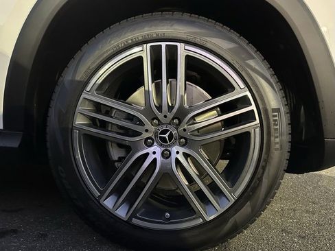 New 2026 Mercedes-Benz GLS 450 4MATIC image 11